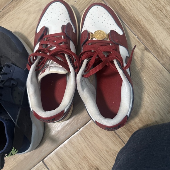 Nike Men's Burgundy and White Low-Top Sneakers - Picture 3 of 3